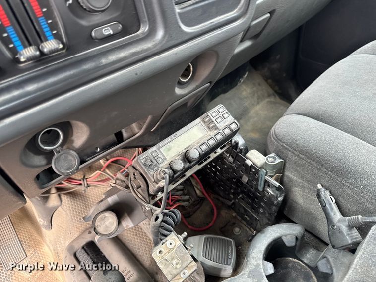 image for item EA1935 2006 Chevrolet Silverado 1500 Ext. Cab pickup truck