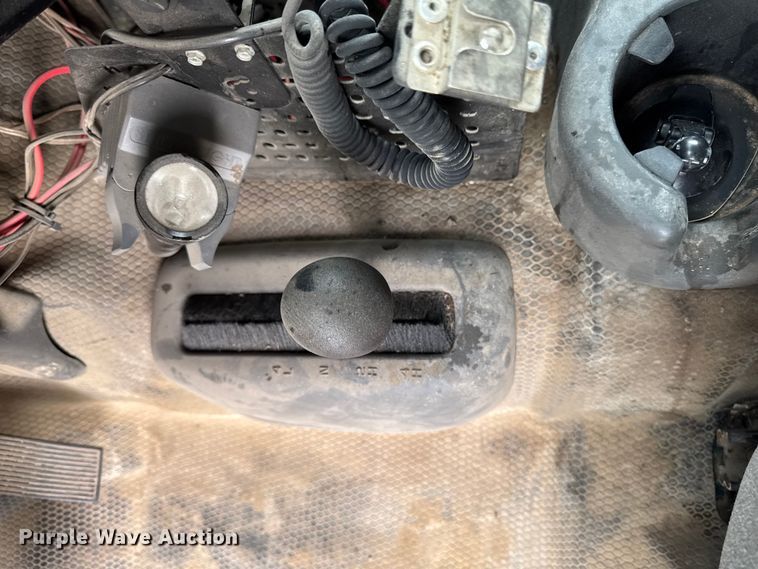 image for item EA1935 2006 Chevrolet Silverado 1500 Ext. Cab pickup truck