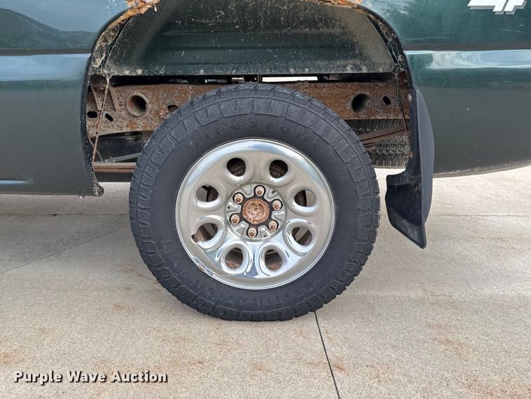 image for item EA1935 2006 Chevrolet Silverado 1500 Ext. Cab pickup truck