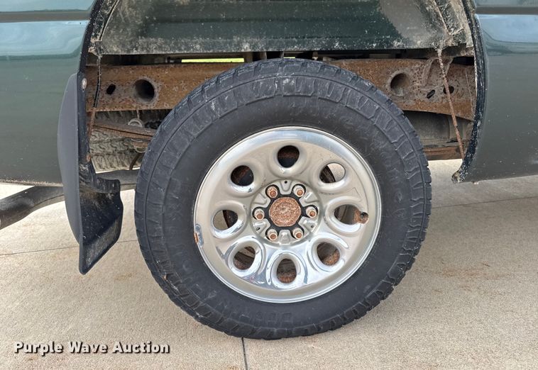 image for item EA1935 2006 Chevrolet Silverado 1500 Ext. Cab pickup truck