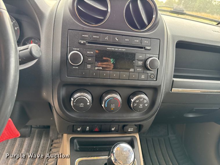 image for item EA1936 2012 Jeep Compass 