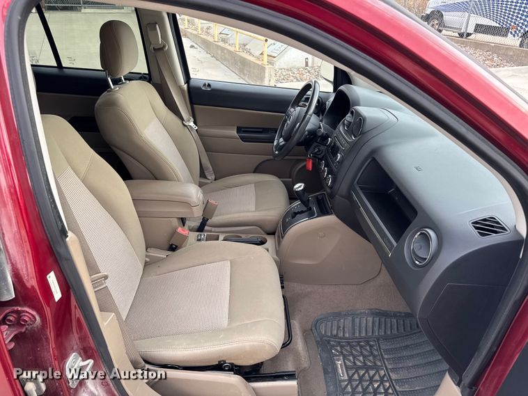 image for item EA1936 2012 Jeep Compass 