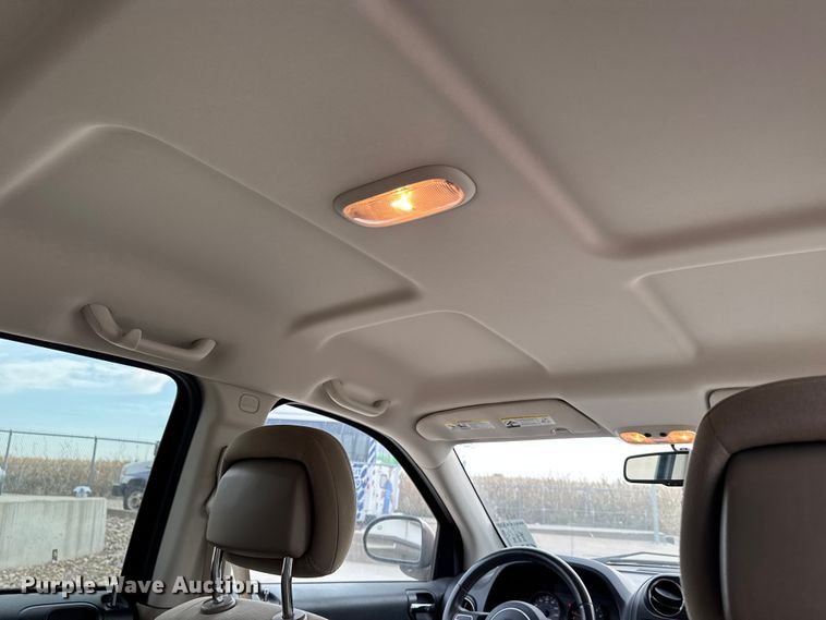 image for item EA1936 2012 Jeep Compass 