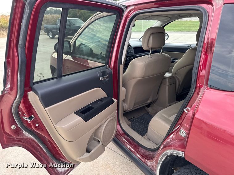 image for item EA1936 2012 Jeep Compass 