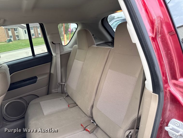 image for item EA1936 2012 Jeep Compass 