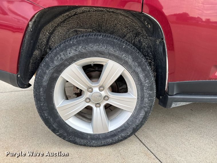 image for item EA1936 2012 Jeep Compass 