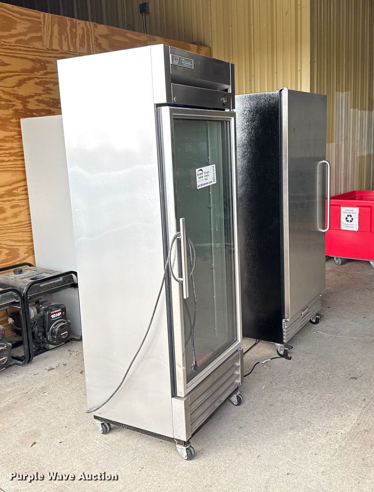 image for item EA1938 (2) refrigerators