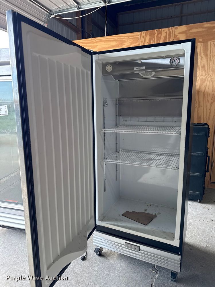 image for item EA1938 (2) refrigerators