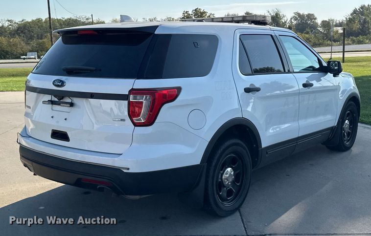 image for item EA1947 2017 Ford Explorer 