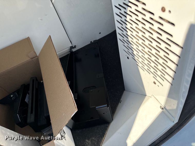 image for item EA1947 2017 Ford Explorer 