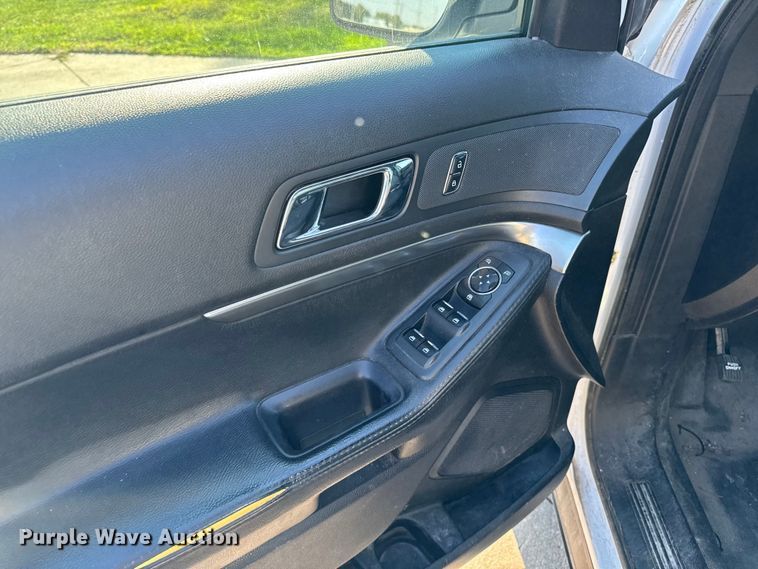 image for item EA1947 2017 Ford Explorer 