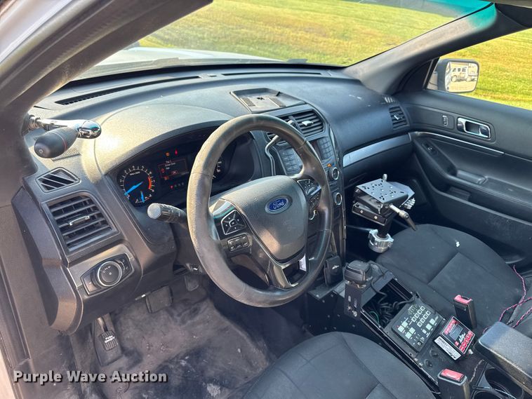 image for item EA1947 2017 Ford Explorer 