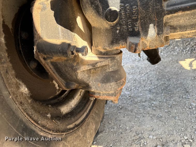 image for item EA1948 Montana 5740 MFWD tractor