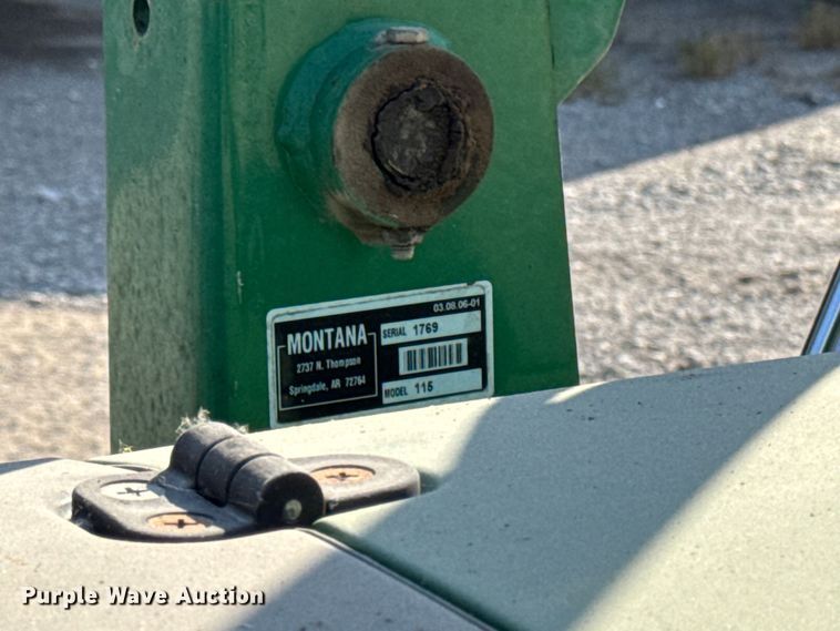 image for item EA1948 Montana 5740 MFWD tractor