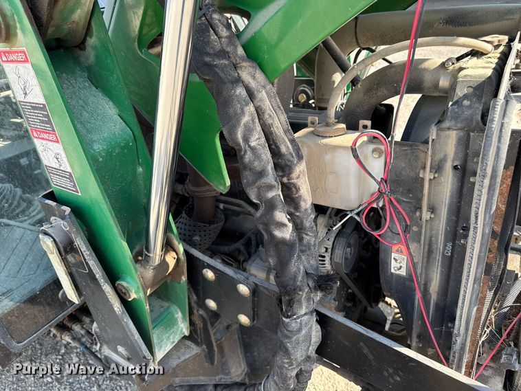 image for item EA1948 Montana 5740 MFWD tractor