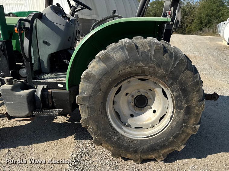 image for item EA1948 Montana 5740 MFWD tractor