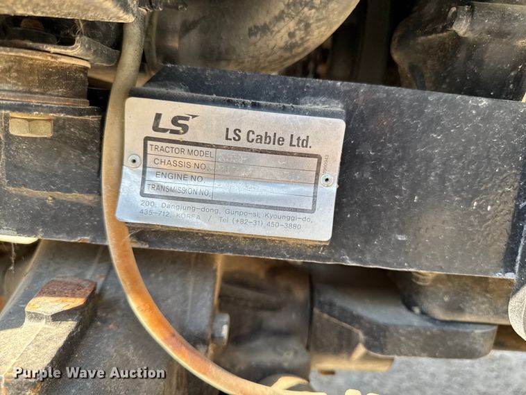 image for item EA1948 Montana 5740 MFWD tractor