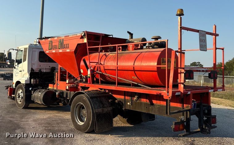 image for item EA7530 2011 UD UD3300 pothole patcher truck