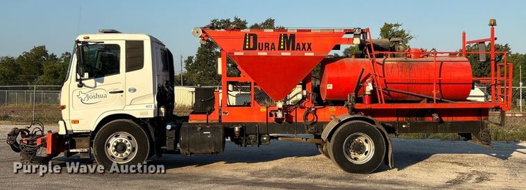 image for item EA7530 2011 UD UD3300 pothole patcher truck