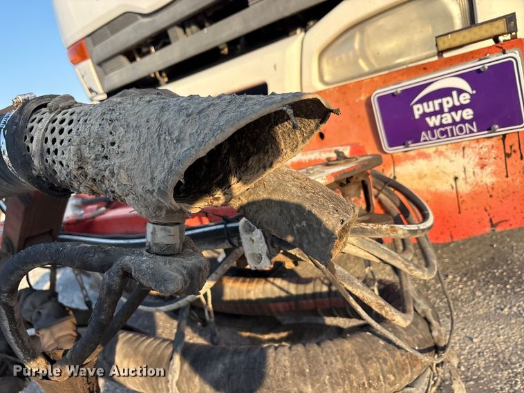 image for item EA7530 2011 UD UD3300 pothole patcher truck