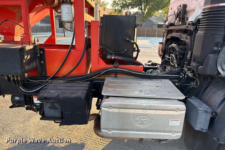 image for item EA7530 2011 UD UD3300 pothole patcher truck