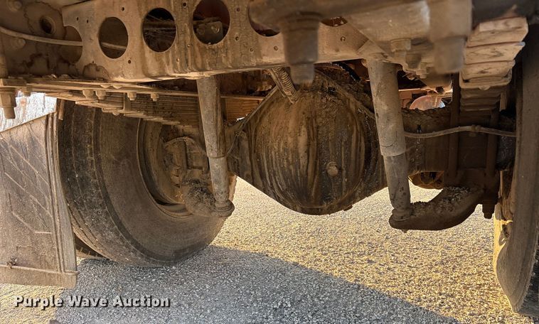 image for item EA7530 2011 UD UD3300 pothole patcher truck