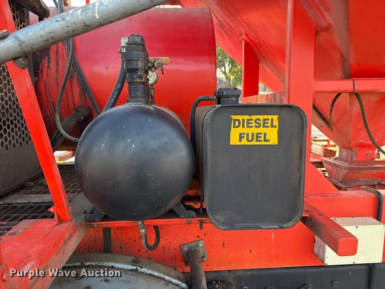 image for item EA7530 2011 UD UD3300 pothole patcher truck