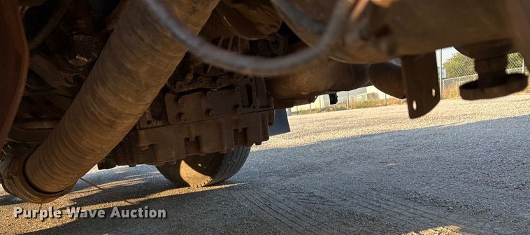 image for item EA7530 2011 UD UD3300 pothole patcher truck