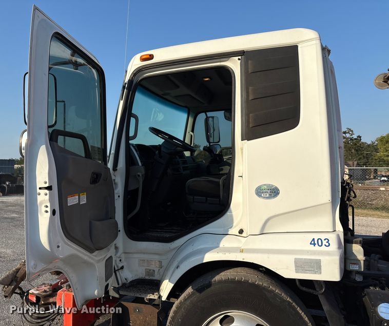 image for item EA7530 2011 UD UD3300 pothole patcher truck