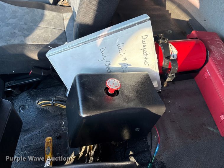 image for item EA7530 2011 UD UD3300 pothole patcher truck