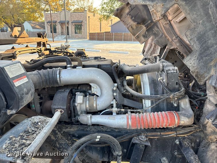 image for item EA7530 2011 UD UD3300 pothole patcher truck