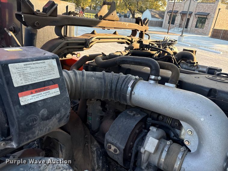 image for item EA7530 2011 UD UD3300 pothole patcher truck