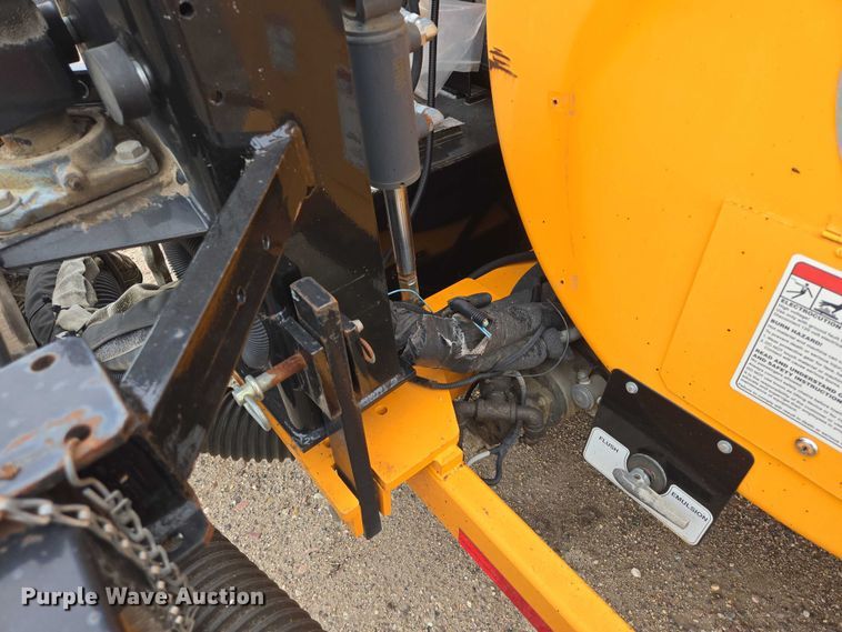 image for item EB1062 2010 Rosco RA-2000 pothole patcher