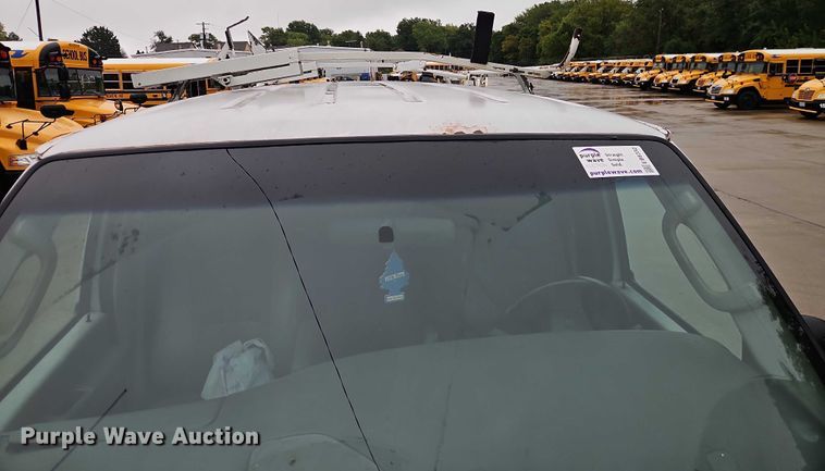 image for item EB8332 2007 Ford E250 van