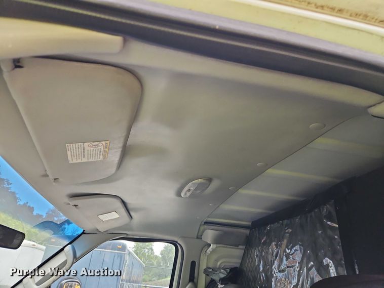 image for item EB8332 2007 Ford E250 van