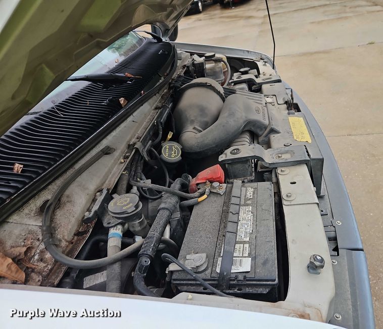 image for item EB8332 2007 Ford E250 van