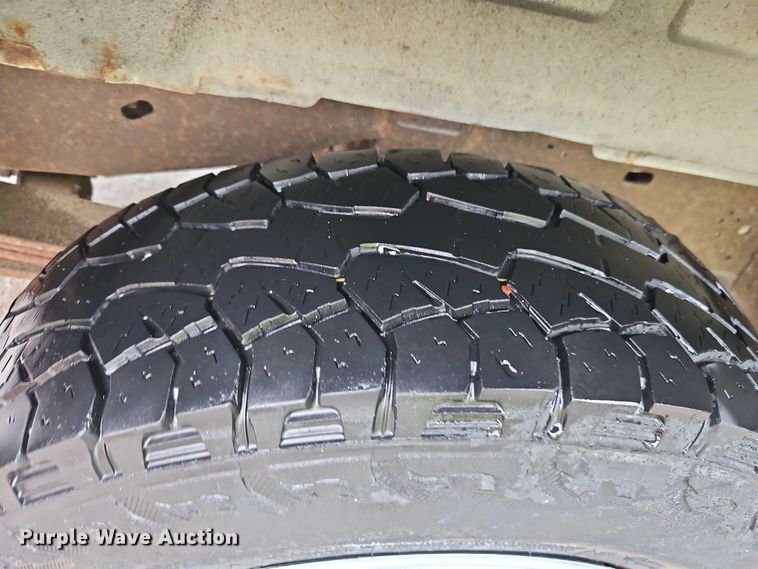 image for item EB8332 2007 Ford E250 van