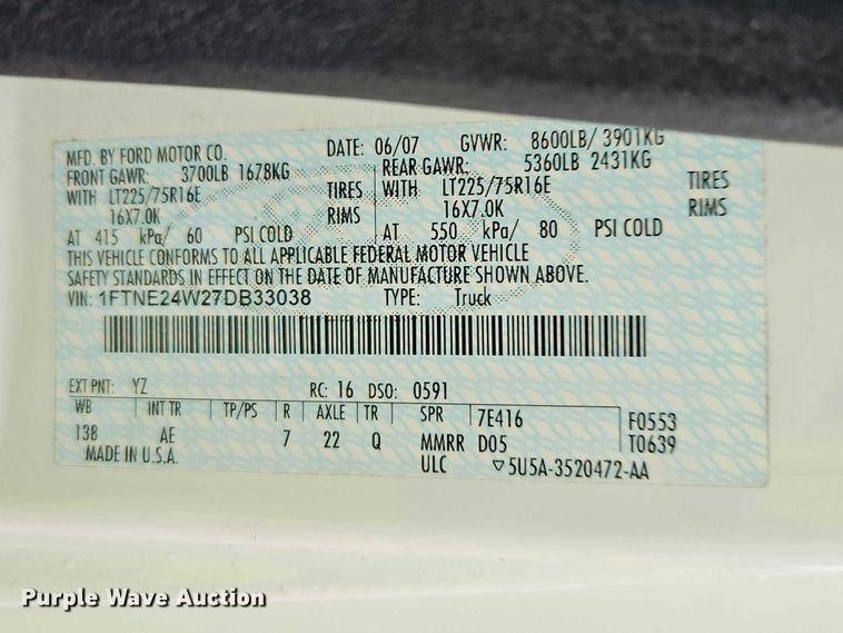 image for item EB8332 2007 Ford E250 van