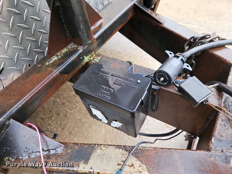 image for item EB8333 1998 Haulmark GS24T2-102 enclosed cargo trailer