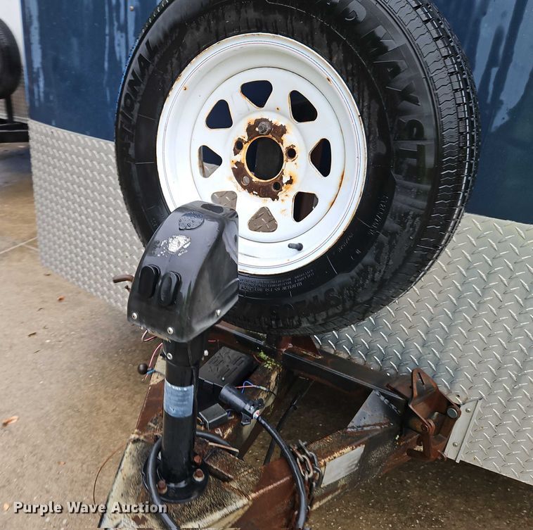 image for item EB8333 1998 Haulmark GS24T2-102 enclosed cargo trailer