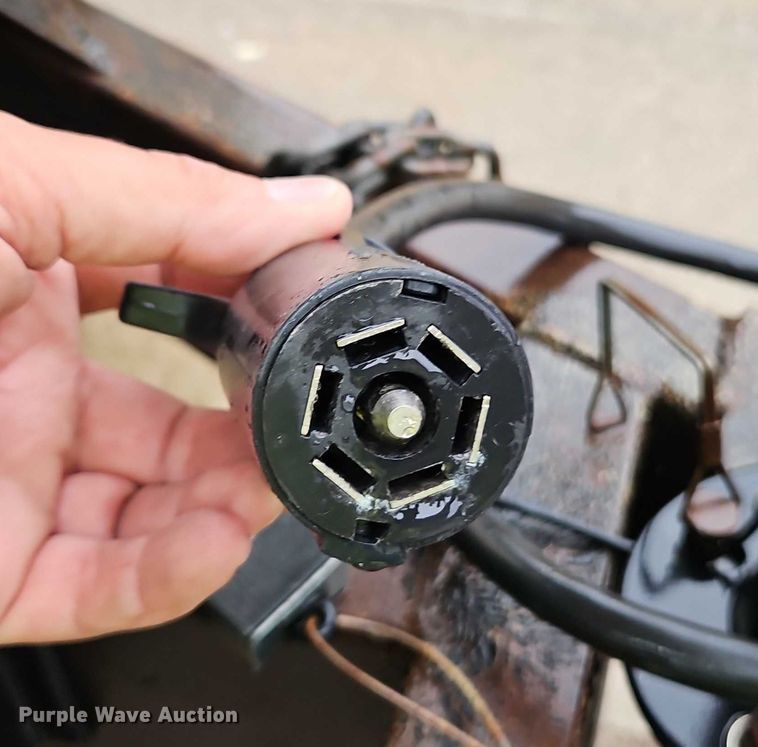 image for item EB8333 1998 Haulmark GS24T2-102 enclosed cargo trailer