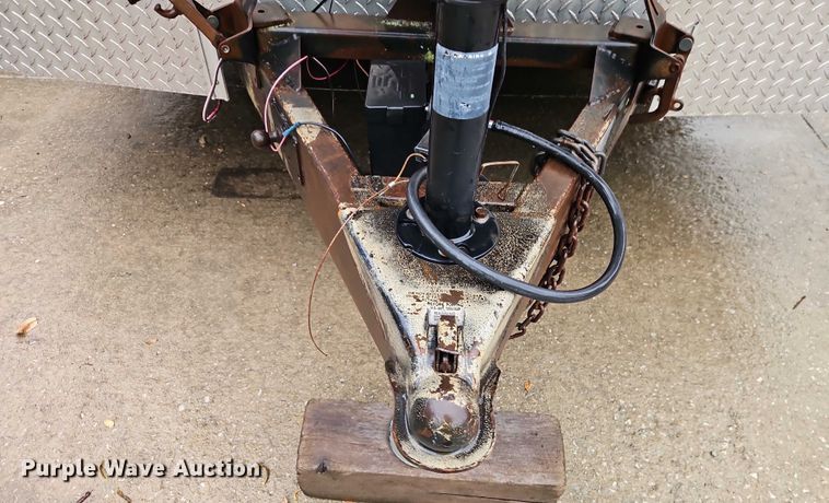 image for item EB8333 1998 Haulmark GS24T2-102 enclosed cargo trailer