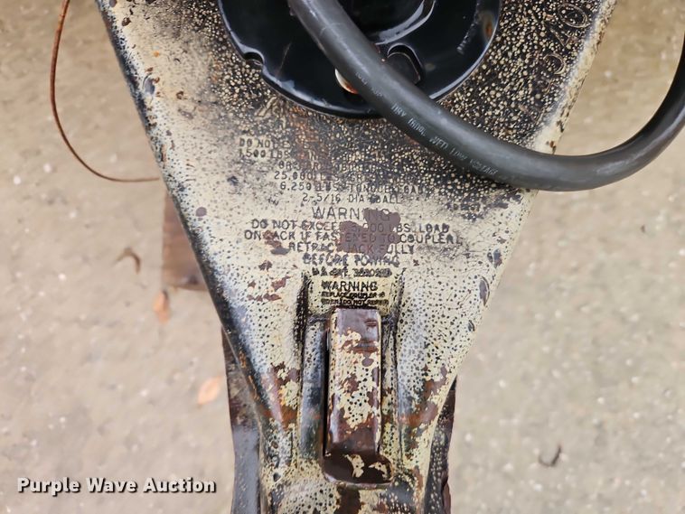 image for item EB8333 1998 Haulmark GS24T2-102 enclosed cargo trailer