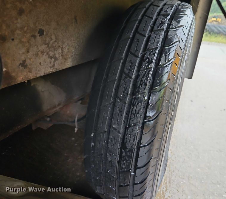 image for item EB8333 1998 Haulmark GS24T2-102 enclosed cargo trailer