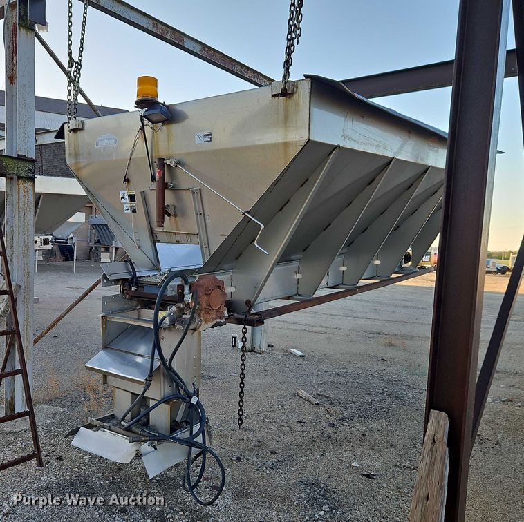 image for item EB8341 Henderson WSH 3048S spreader