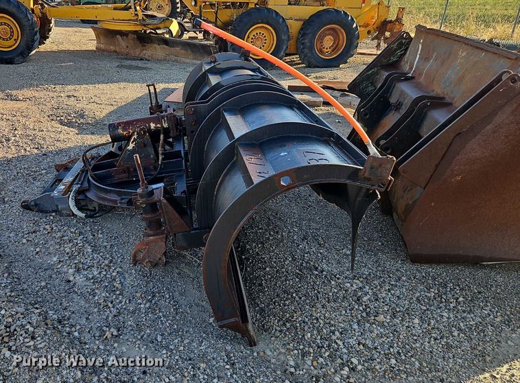 image for item EB8343 Henke snow plow