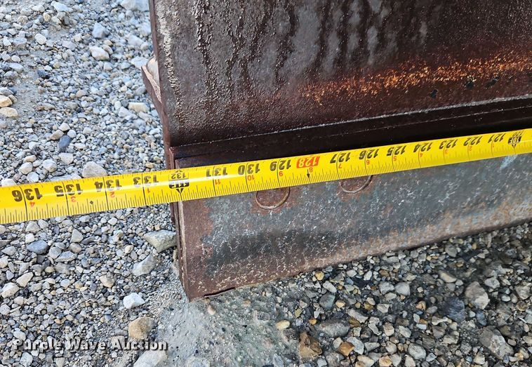 image for item EB8343 Henke snow plow