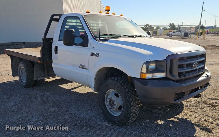 image for item EB8346 2002 Ford F350 Super Duty XL flatbed pickup truck