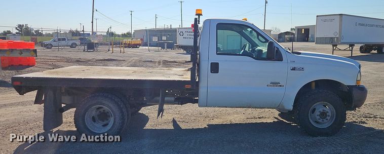 image for item EB8346 2002 Ford F350 Super Duty XL flatbed pickup truck