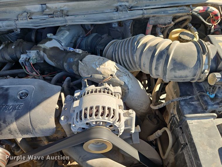 image for item EB8346 2002 Ford F350 Super Duty XL flatbed pickup truck